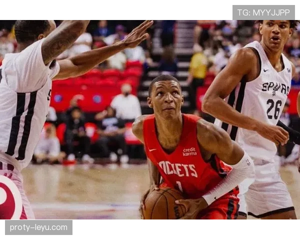 迪巴拉助力进攻配合，状态回暖帮助球队表现稳健