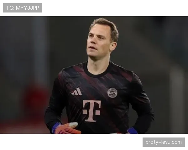 诺伊尔与卡西利亚斯:反应型与出击型门将风格对比 诺伊尔与卡西利亚斯:反应型与出击型门将风格对比